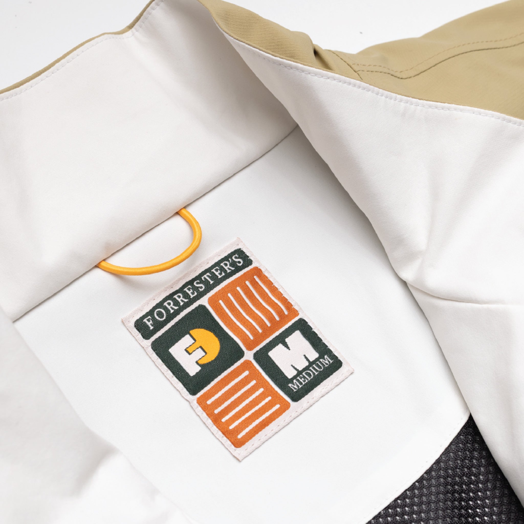 Short Sleeve Wind Pullover - Sand/Snow White