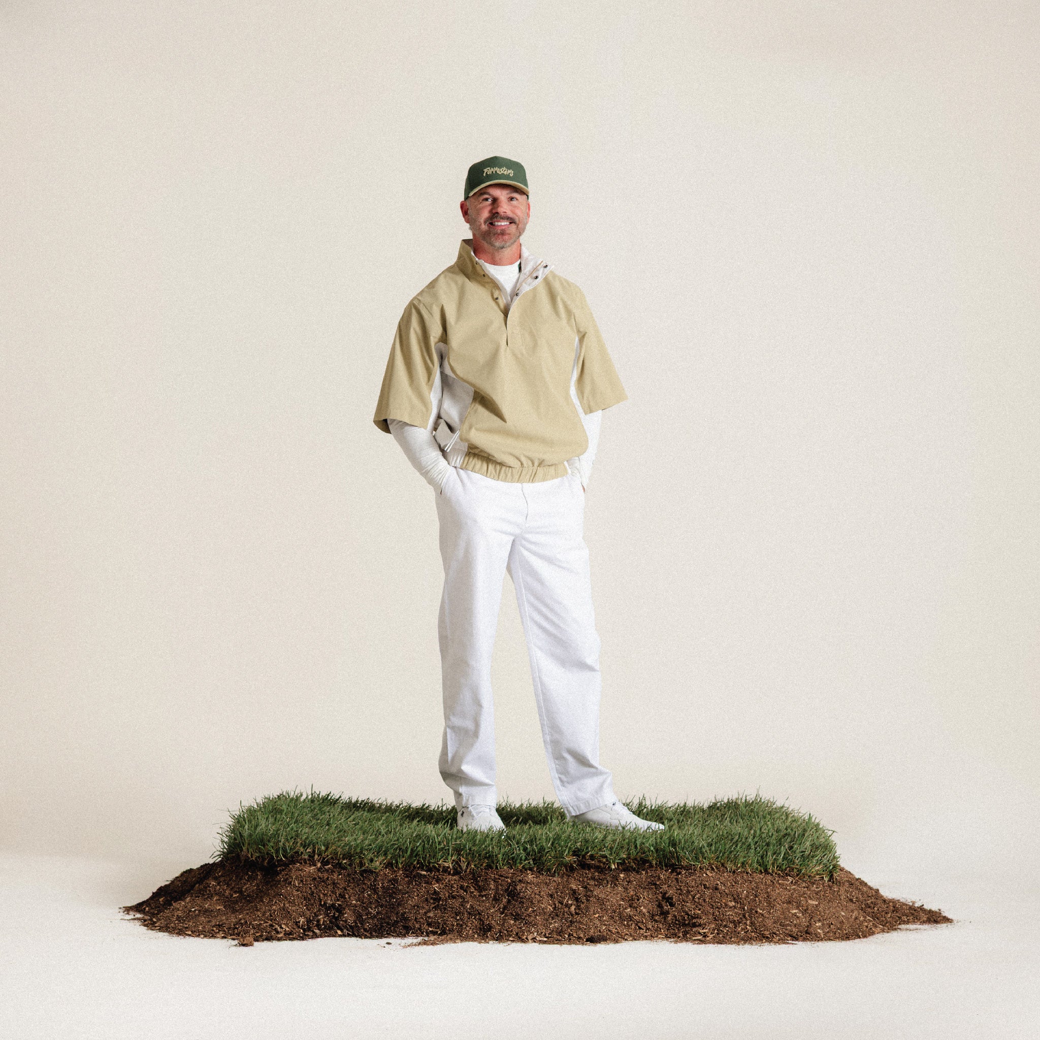 Short Sleeve Wind Pullover - Sand/Snow White